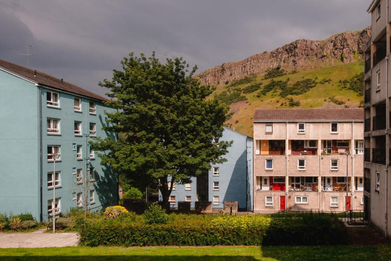 Fab Arthur Seat Views, Old Town Apartment Edimburgo Esterno foto
