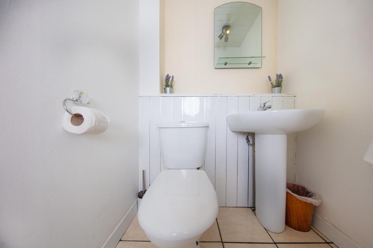 Fab Arthur Seat Views, Old Town Apartment Edimburgo Esterno foto