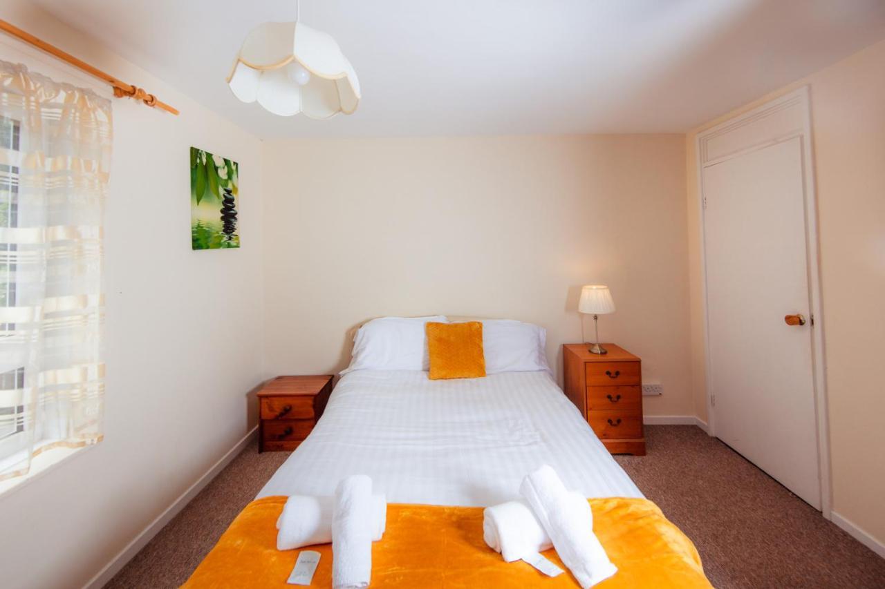 Fab Arthur Seat Views, Old Town Apartment Edimburgo Esterno foto