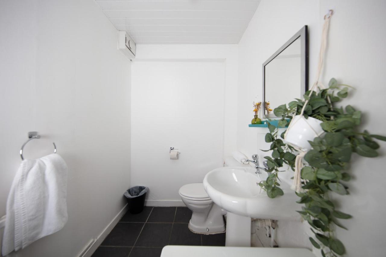Fab Arthur Seat Views, Old Town Apartment Edimburgo Esterno foto