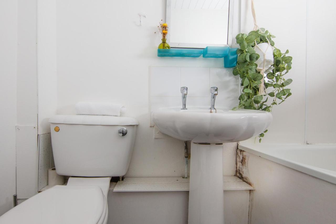 Fab Arthur Seat Views, Old Town Apartment Edimburgo Esterno foto
